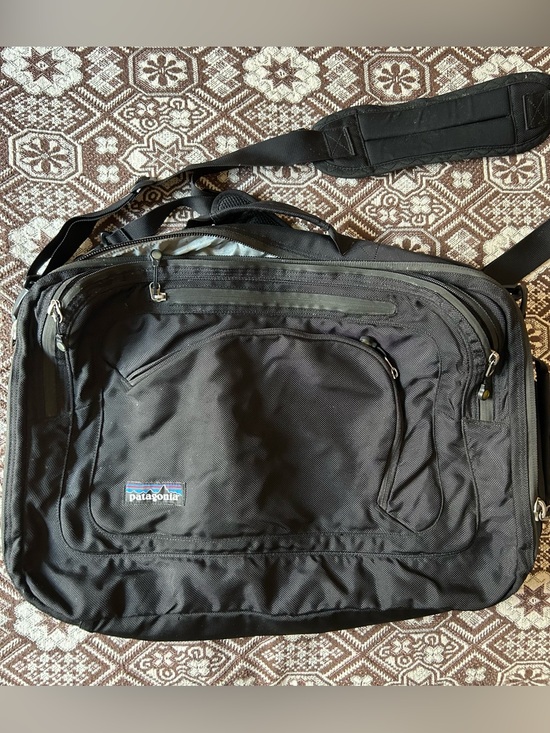Patagonia Other - Patagonia MLC Travel Bag 45L Discontinued Black 3Way Briefcase/Backpack/Carry-On